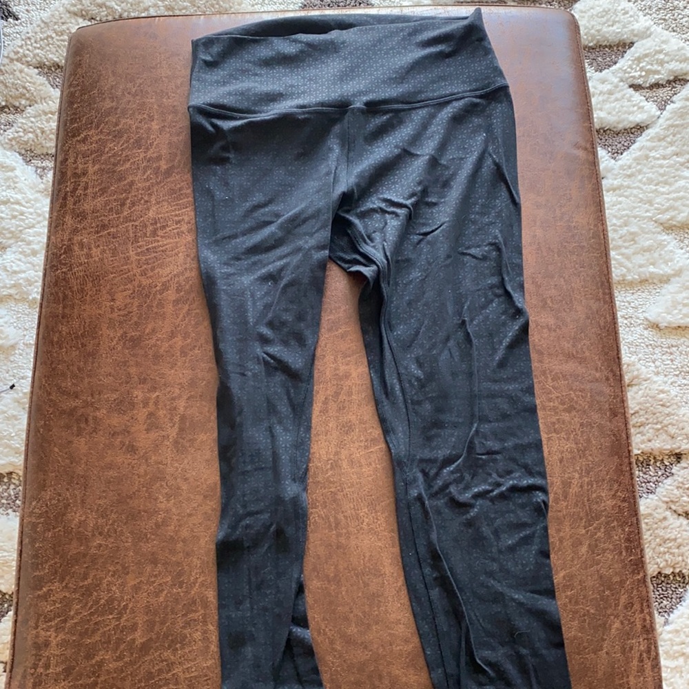Cropped lululemon leggings.